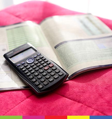 Calculadora sobre cuaderno